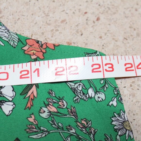 Dalia Green Floral Sleeveless Top - Picture 12 of 13